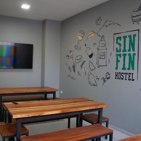 Sin Fin Hostel Mendoza Bagian luar foto