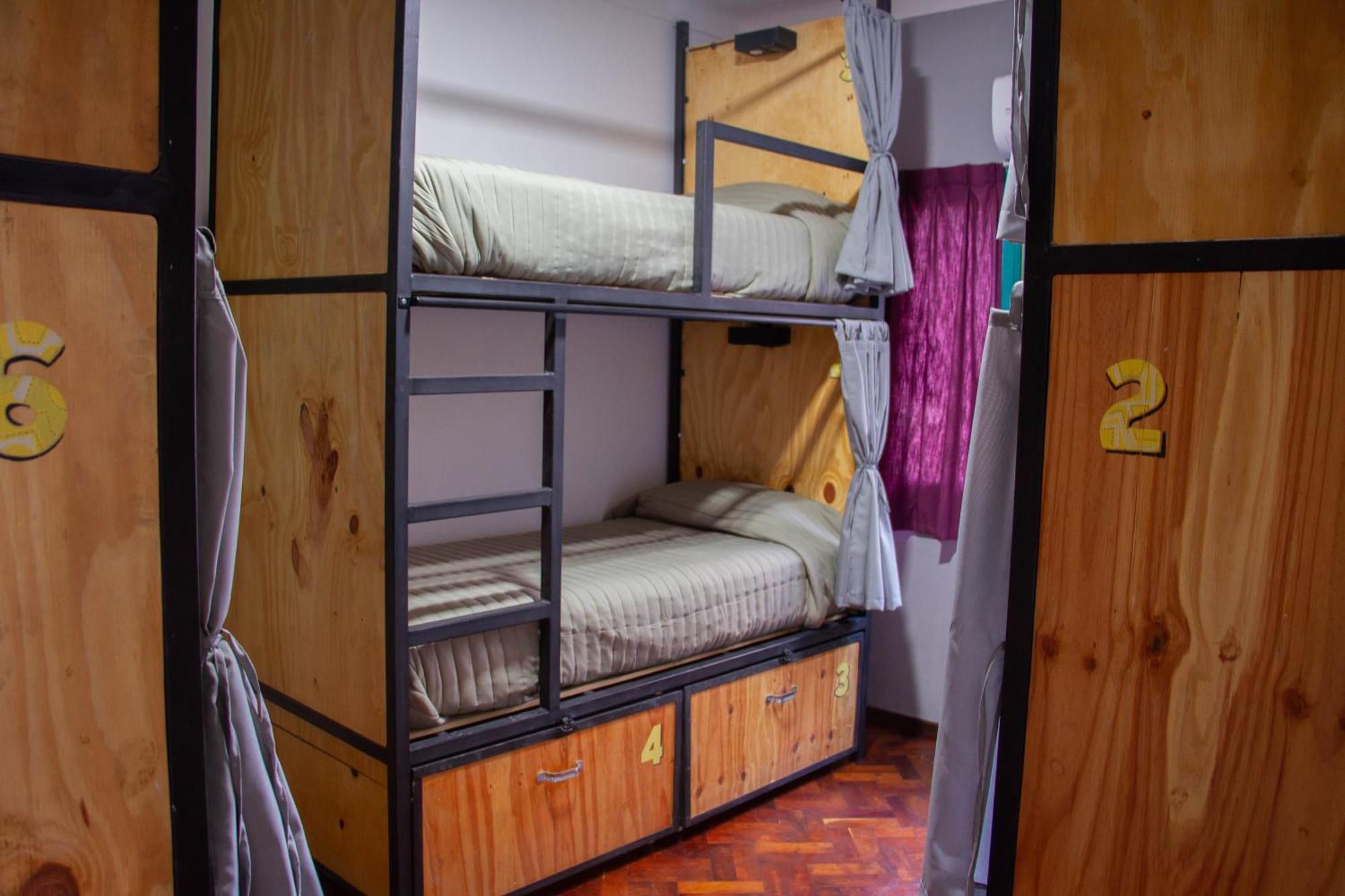 Sin Fin Hostel Mendoza Bagian luar foto