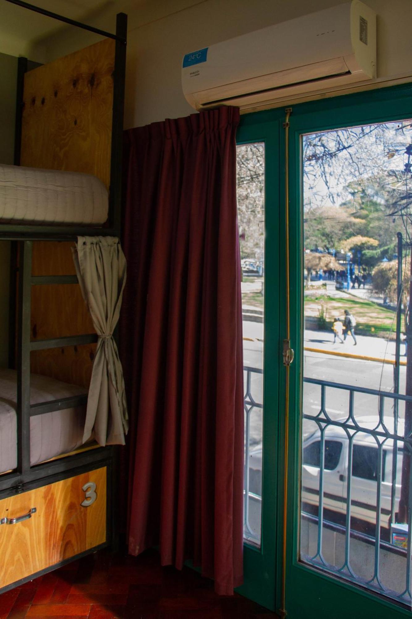 Sin Fin Hostel Mendoza Bagian luar foto