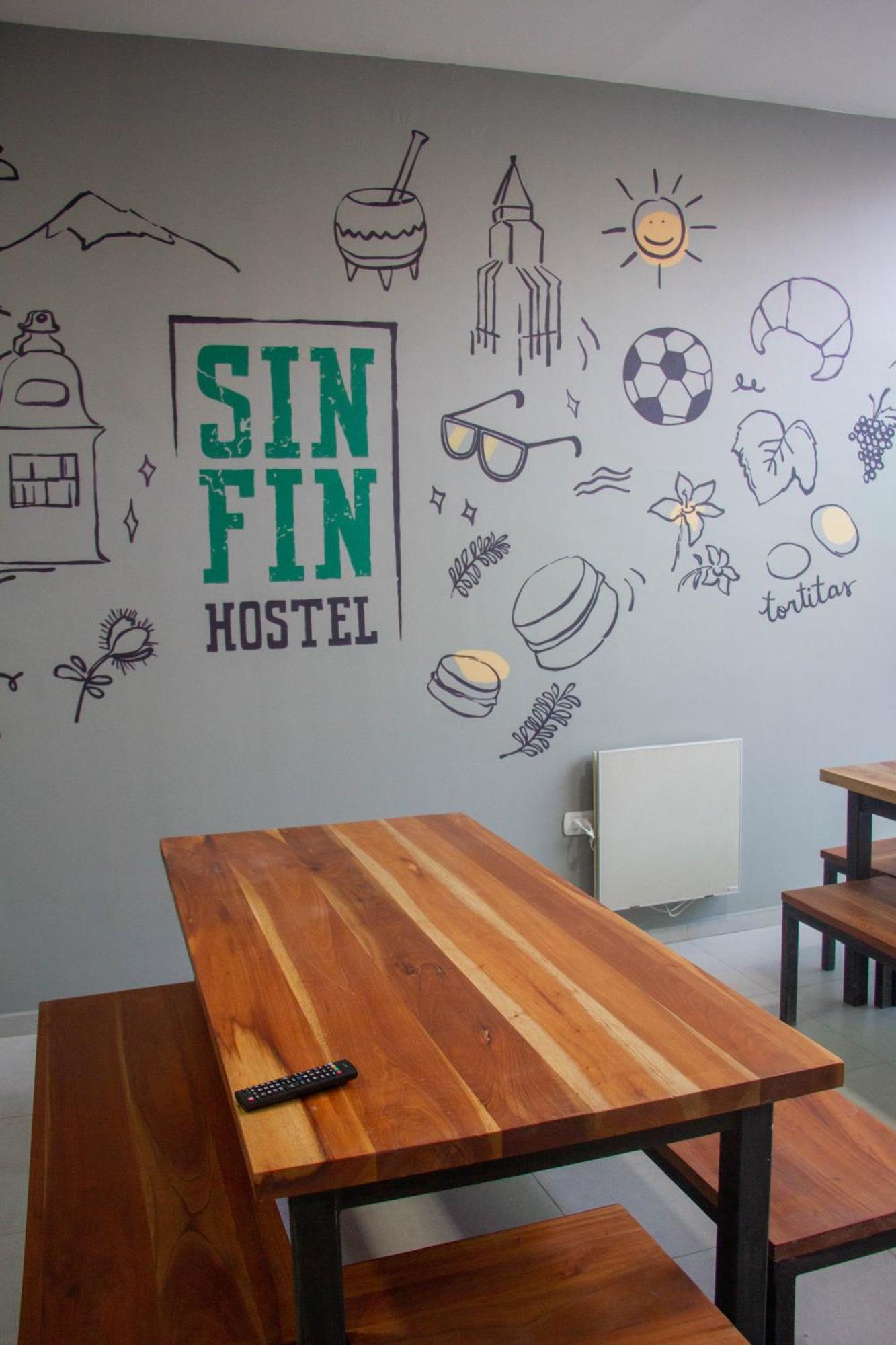 Sin Fin Hostel Mendoza Bagian luar foto
