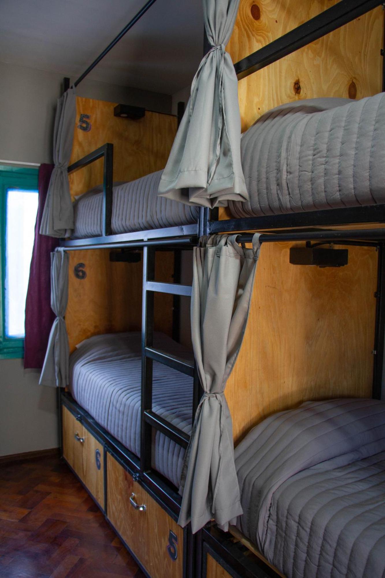 Sin Fin Hostel Mendoza Bagian luar foto