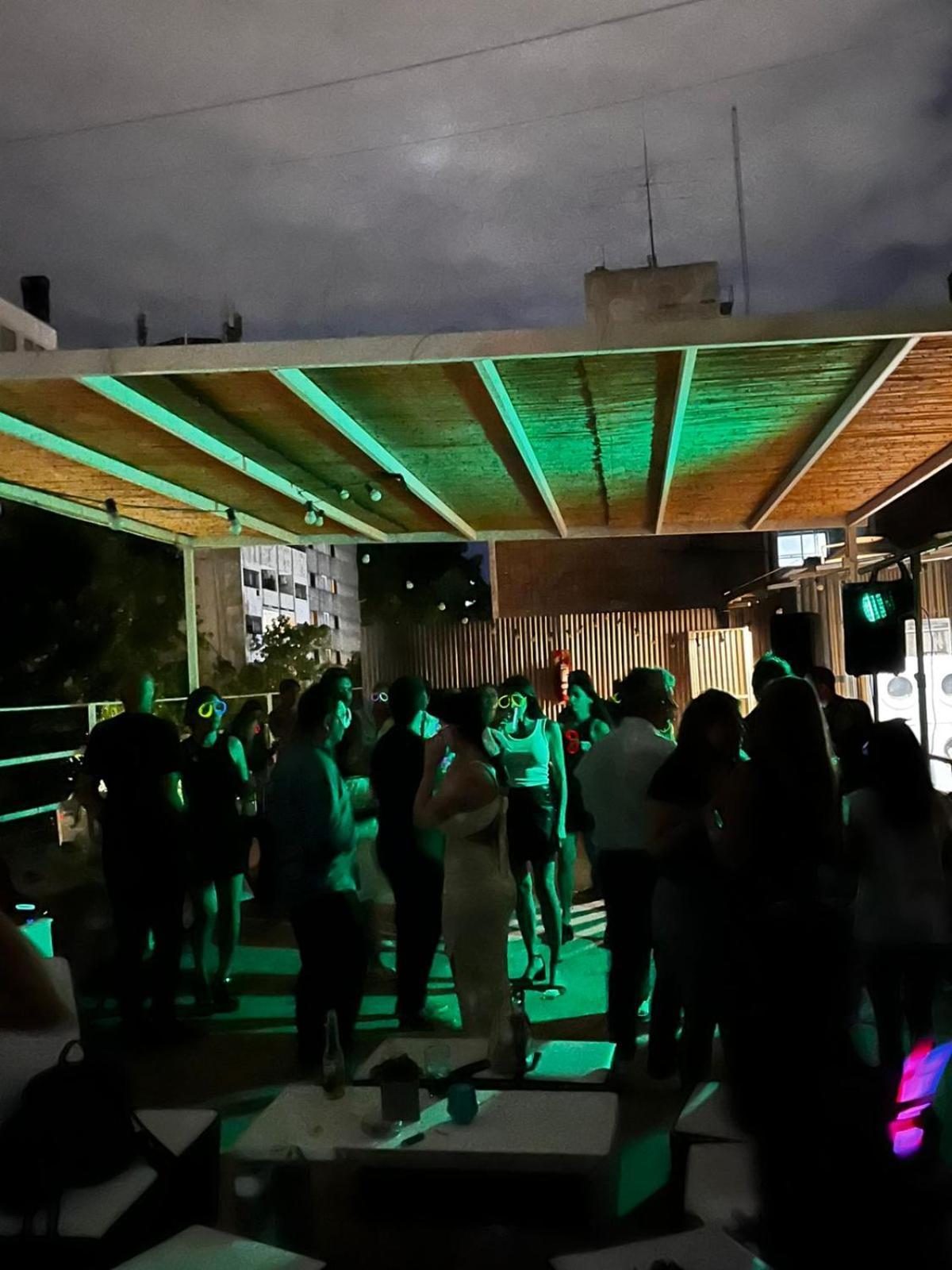 Sin Fin Hostel Mendoza Bagian luar foto